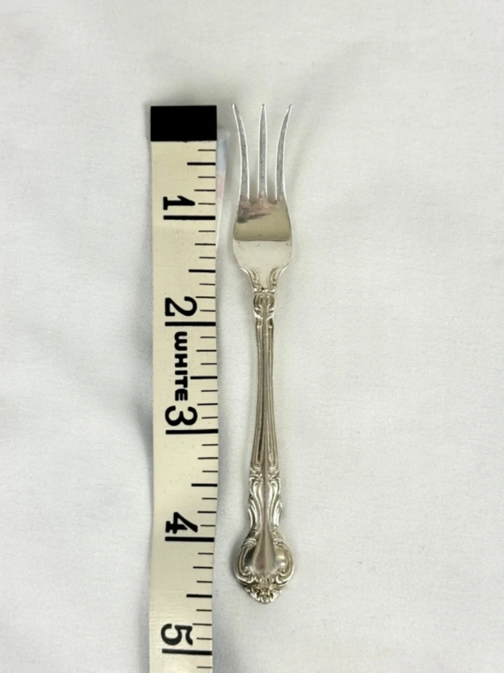 Vintage 1951 Manchester Sterling Silver Amaryllis Lemon Strawberry Fork 4.5 in